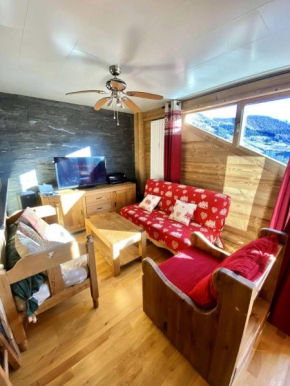 Résidence Les Bleuets - Appartement Coup de coeur en Plein Centre de station avec cave privative MAE-5391